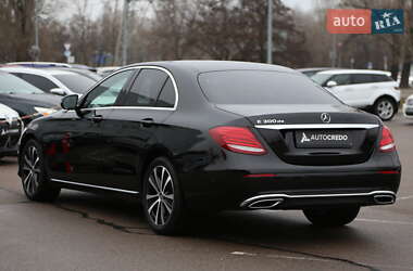 Седан Mercedes-Benz E-Class 2019 в 