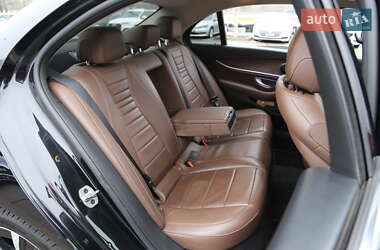 Седан Mercedes-Benz E-Class 2019 в 