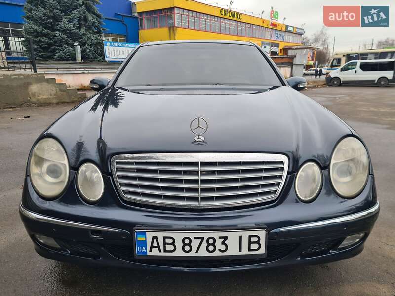 Седан Mercedes-Benz E-Class 2002 в Виннице