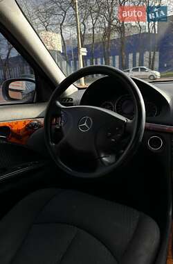 Седан Mercedes-Benz E-Class 2004 в Одесі