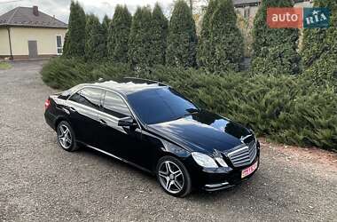 Седан Mercedes-Benz E-Class 2012 в Городенке