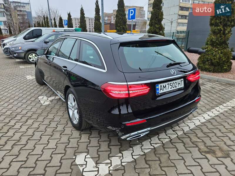 Универсал Mercedes-Benz E-Class 2016 в Житомире
