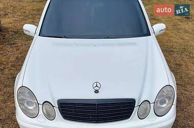 Седан Mercedes-Benz E-Class 2003 в Подольске