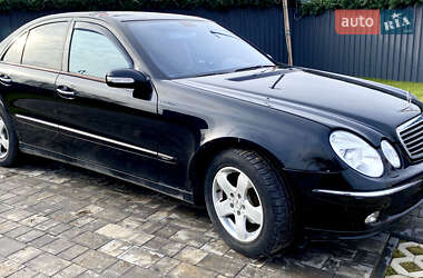 Седан Mercedes-Benz E-Class 2004 в Ужгороде