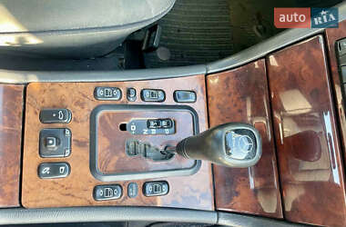 Седан Mercedes-Benz E-Class 2000 в 