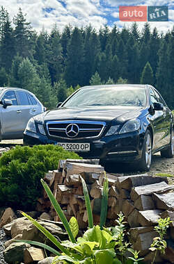 Седан Mercedes-Benz E-Class 2011 в 