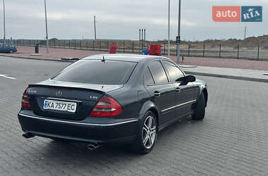 Седан Mercedes-Benz E-Class 2003 в 