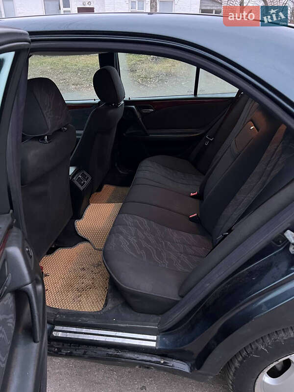 Седан Mercedes-Benz E-Class 1999 в Обухове