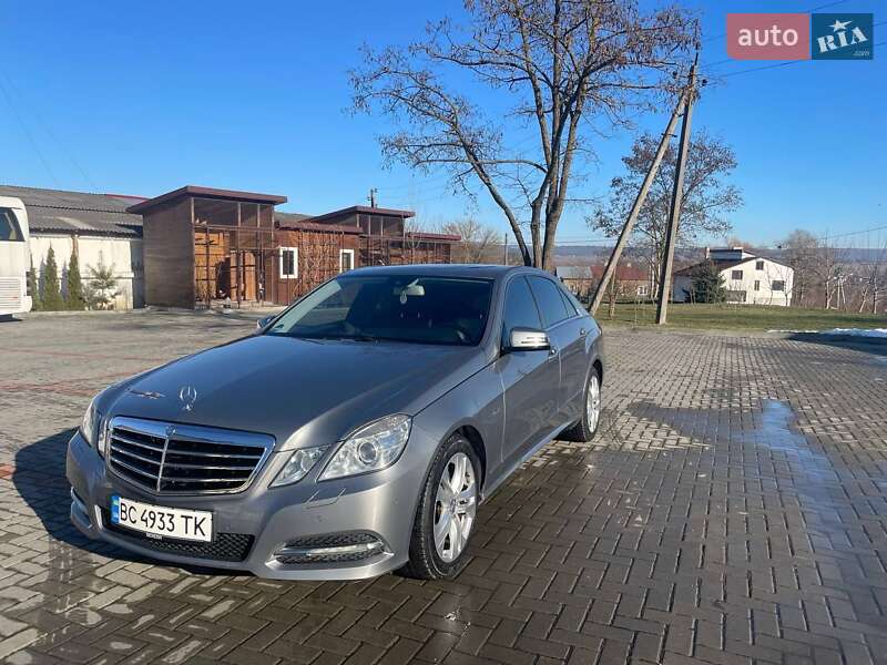Седан Mercedes-Benz E-Class 2012 в Тернополі