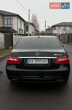 Седан Mercedes-Benz E-Class 2010 в 