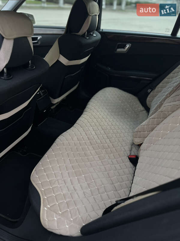 Седан Mercedes-Benz E-Class 2011 в Николаеве