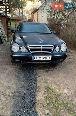 Седан Mercedes-Benz E-Class 2001 в Львові