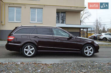 Универсал Mercedes-Benz E-Class 2012 в 