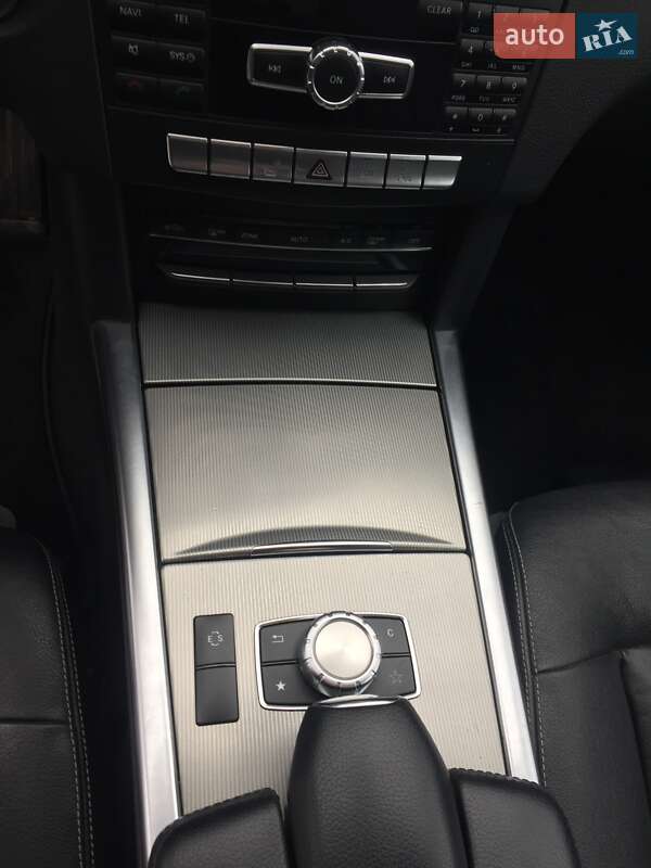Седан Mercedes-Benz E-Class 2014 в Черновцах