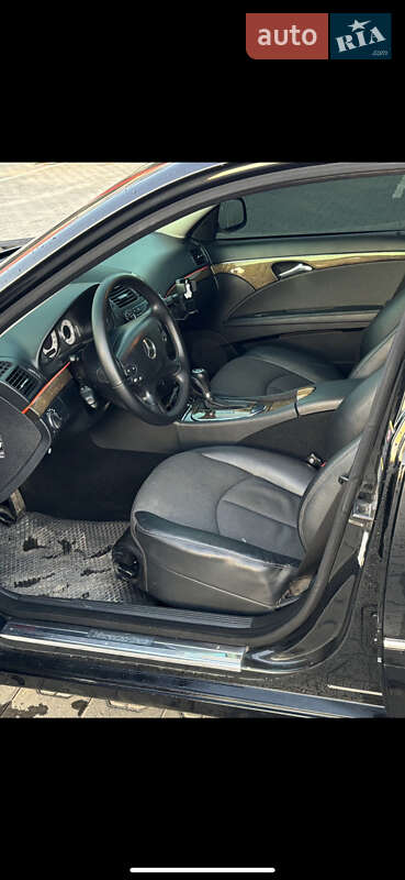 Седан Mercedes-Benz E-Class 2007 в Черновцах