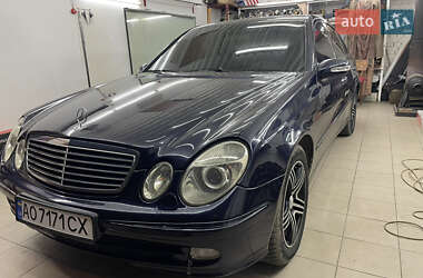 Седан Mercedes-Benz E-Class 2004 в Львові