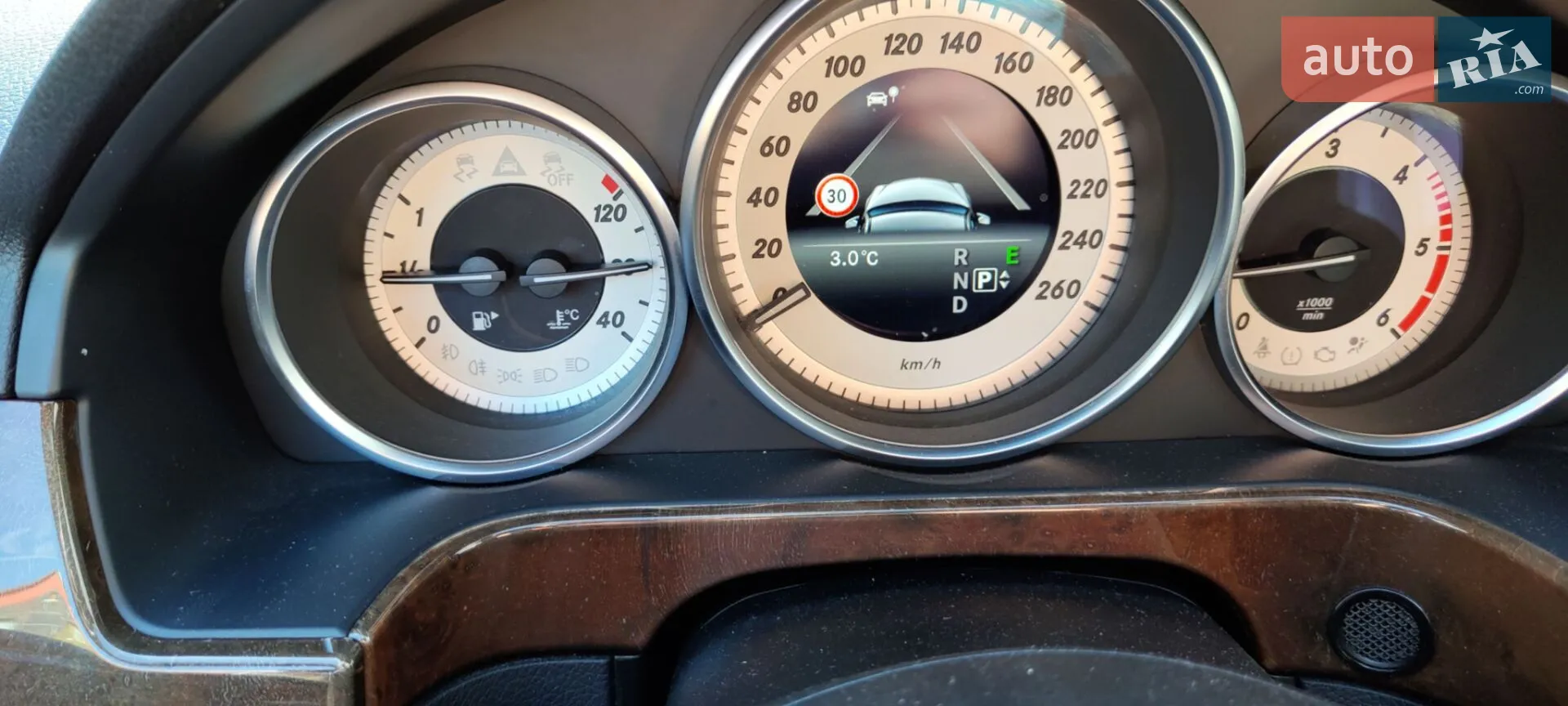 2013 Mercedes-Benz E-klasse - мініатюра 46