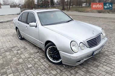 Седан Mercedes-Benz E-Class 2000 в Вінниці