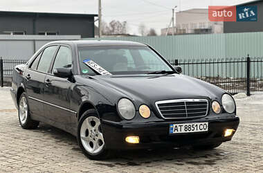 Седан Mercedes-Benz E-Class 2002 в Тернополі