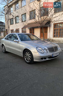 Седан Mercedes-Benz E-Class 2003 в Болграді