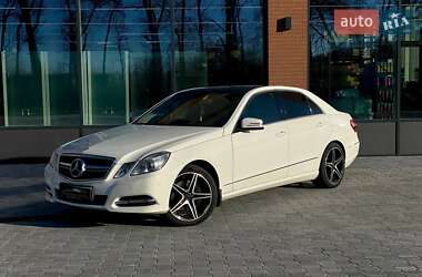 Седан Mercedes-Benz E-Class 2010 в Києві