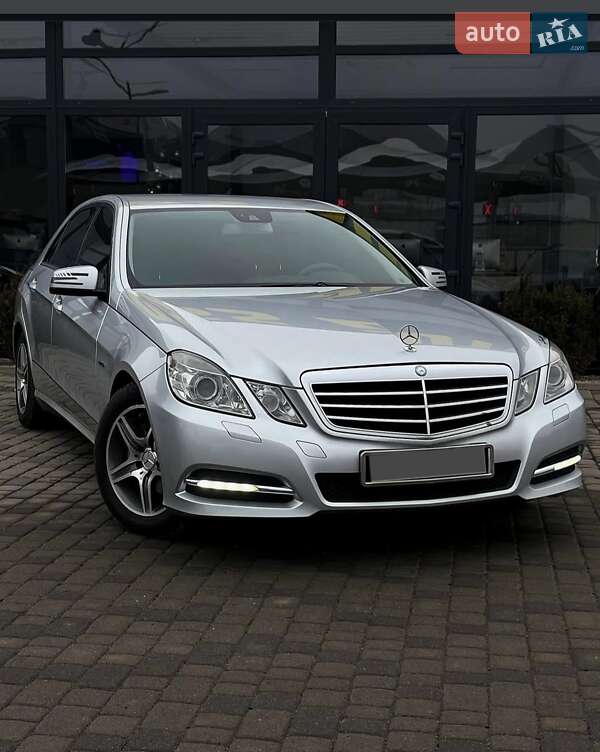 Mercedes-Benz E-Class 2011