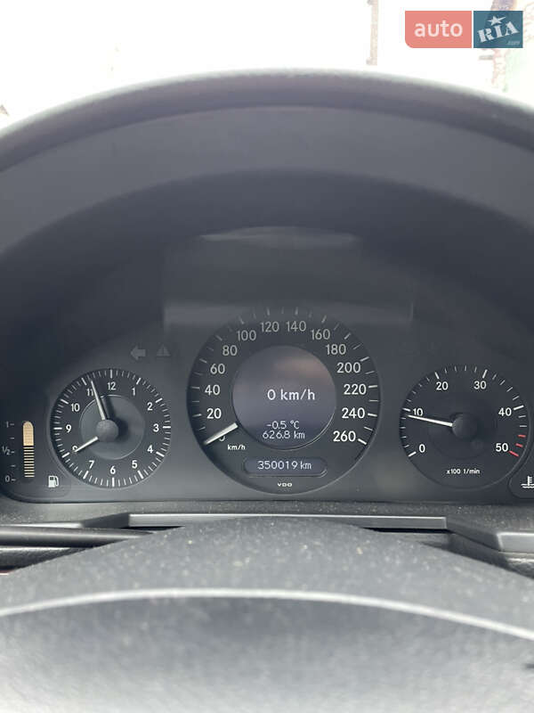 Седан Mercedes-Benz E-Class 2005 в Білій Церкві