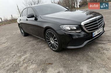 Седан Mercedes-Benz E-Class 2017 в 