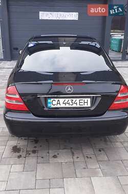 Седан Mercedes-Benz E-Class 2003 в Черкасах