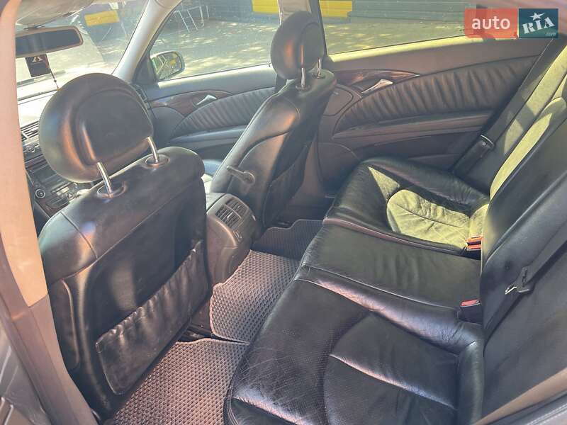 Седан Mercedes-Benz E-Class 2004 в Вінниці