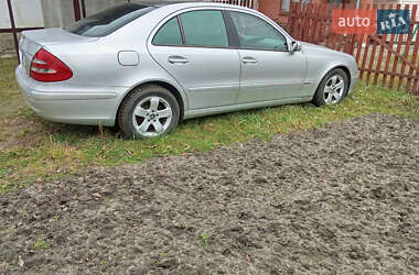 Седан Mercedes-Benz E-Class 2004 в Костопілі