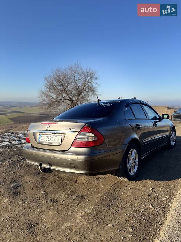 Седан Mercedes-Benz E-Class 2008 в Черновцах