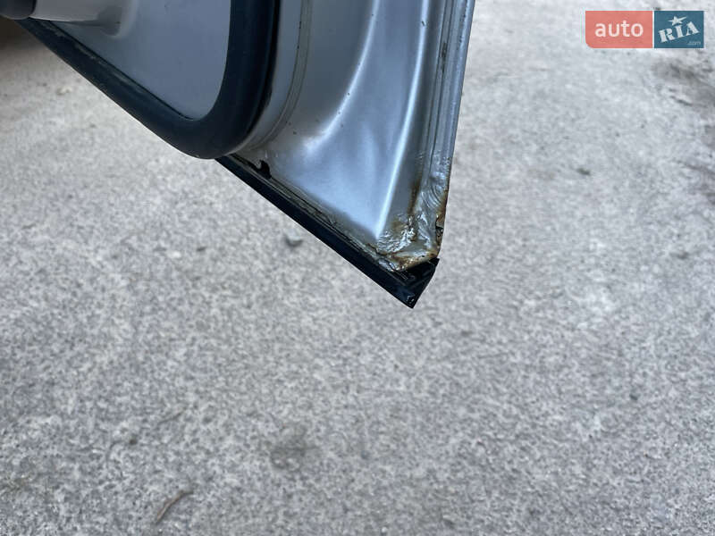 Седан Mercedes-Benz E-Class 2001 в Сокалі