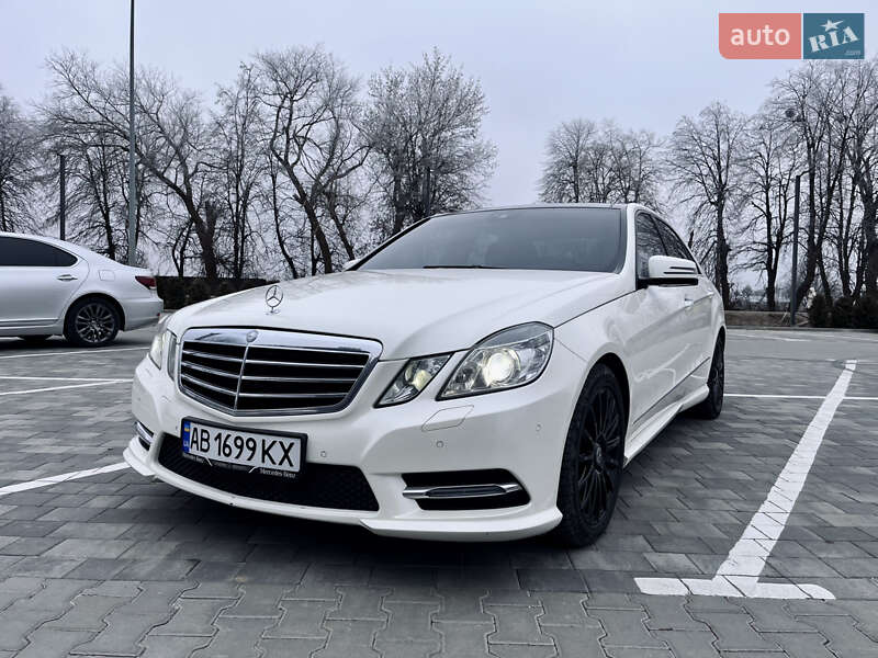 Седан Mercedes-Benz E-Class 2012 в Вінниці