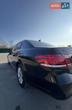 Седан Mercedes-Benz E-Class 2015 в  фото 2 Седан Mercedes-Benz E-Class 2015 в