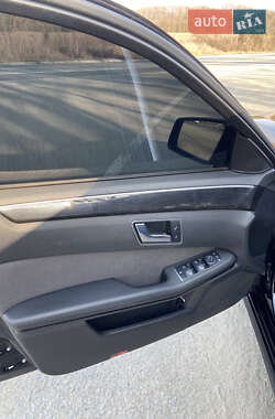 Седан Mercedes-Benz E-Class 2011 в 