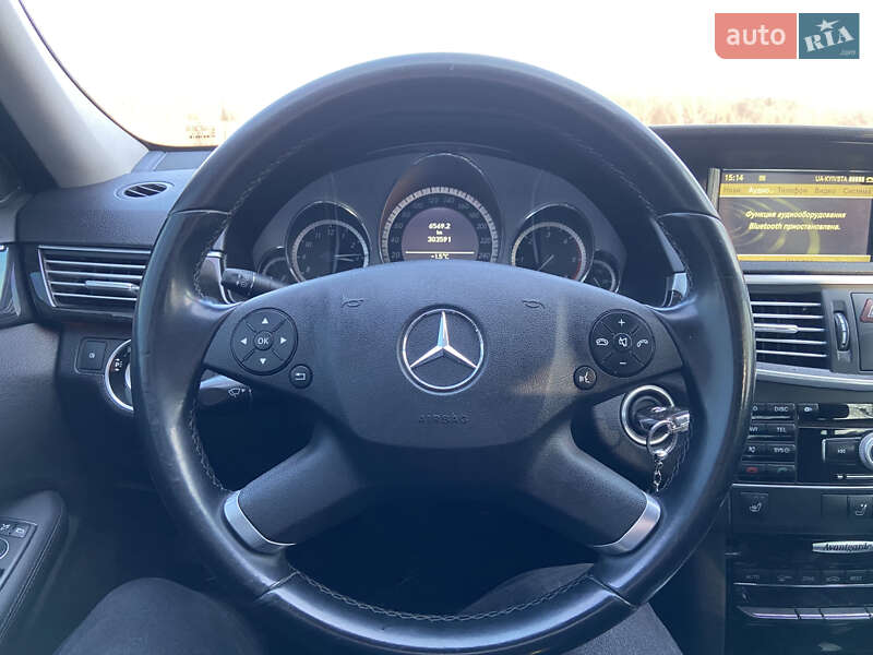 Седан Mercedes-Benz E-Class 2011 в Могилев-Подольске