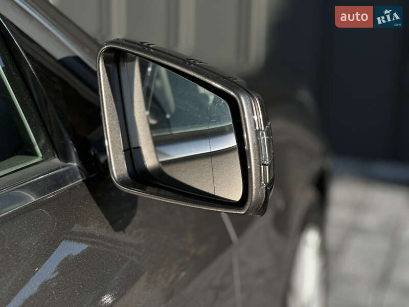 Седан Mercedes-Benz E-Class 2012 в Рівному