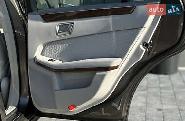 Седан Mercedes-Benz E-Class 2012 в 