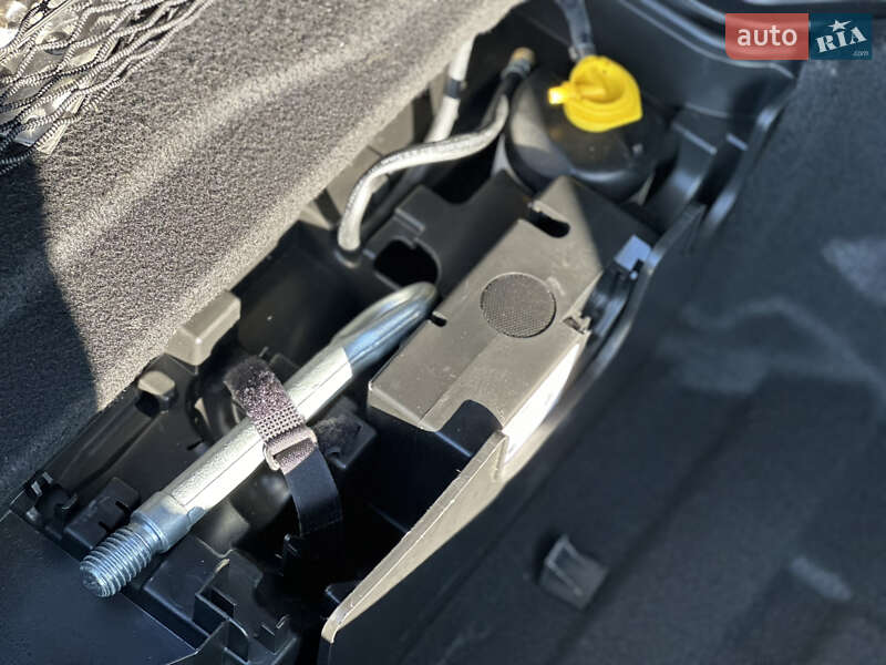 Седан Mercedes-Benz E-Class 2012 в Рівному