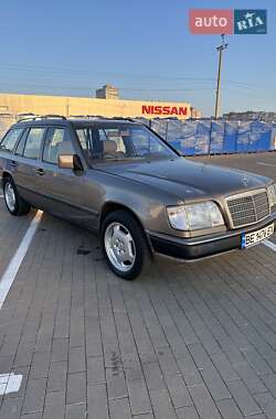 Универсал Mercedes-Benz E-Class 1989 в Одессе