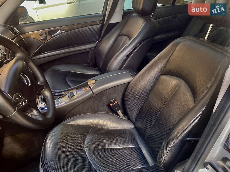 Седан Mercedes-Benz E-Class 2007 в Києві