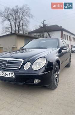 Седан Mercedes-Benz E-Class 2002 в Чернівцях