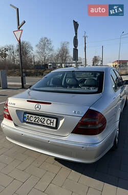 Седан Mercedes-Benz E-Class 2004 в Луцке