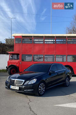 Седан Mercedes-Benz E-Class 2010 в Ужгороде