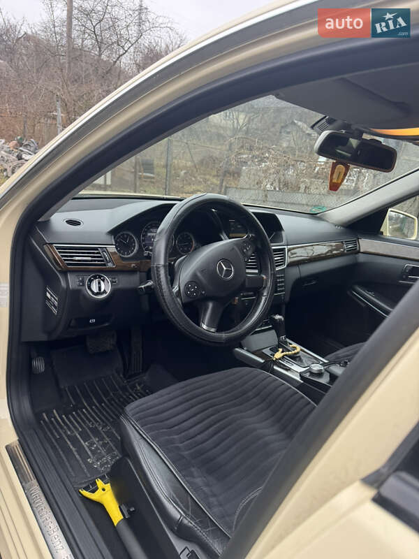 Седан Mercedes-Benz E-Class 2010 в Белой Церкви