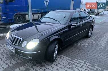 Седан Mercedes-Benz E-Class 2002 в Хмельницком