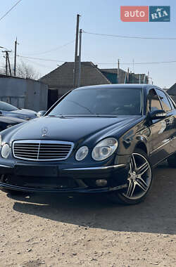 Седан Mercedes-Benz E-Class 2004 в Білгороді-Дністровському