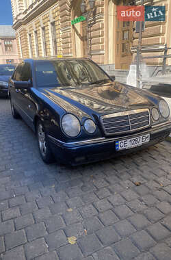 Седан Mercedes-Benz E-Class 1998 в Черновцах