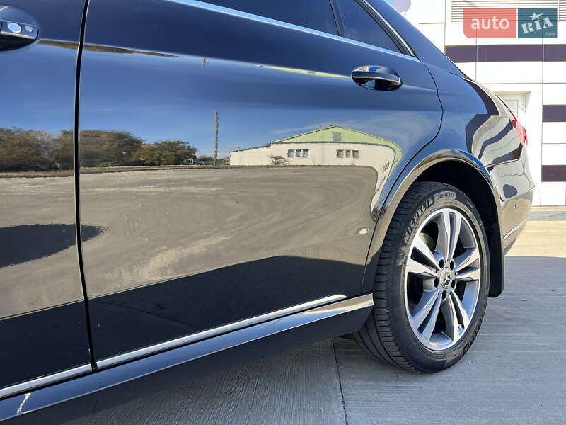 Седан Mercedes-Benz E-Class 2014 в Вараші
